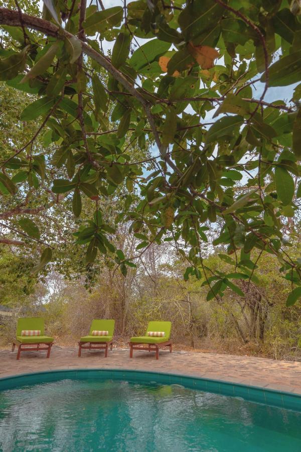 Leopard Safaris 4*