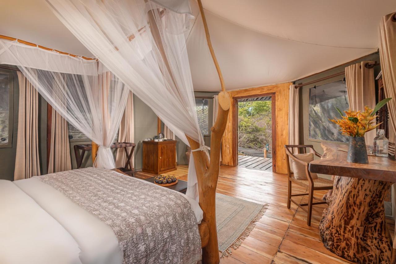 Leopard Safaris 4*