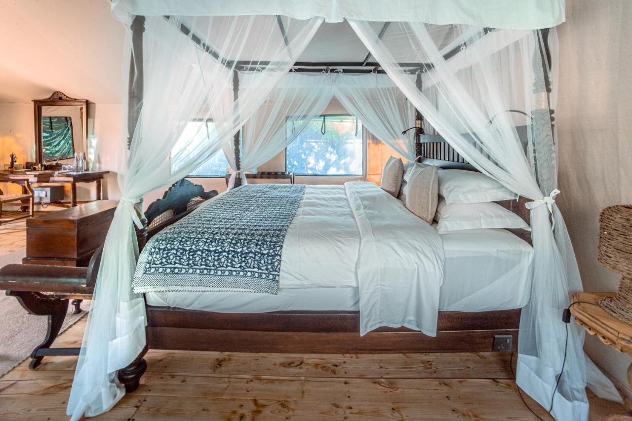 Leopard Safaris 4*